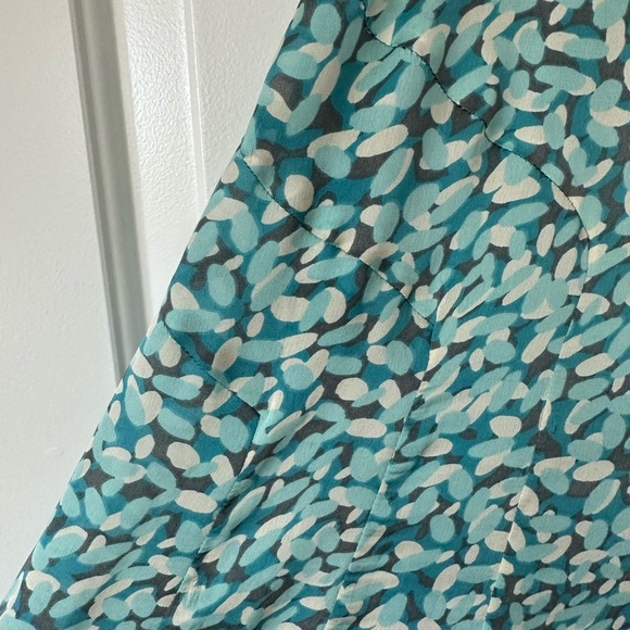 Liz Claiborne Slinky Blue Patterned 100% Silk Skirt - Picture 6 of 7